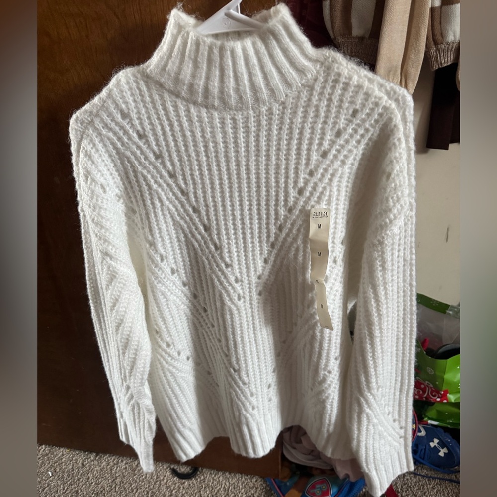 A.N.A NWT Women's White Turtleneck Sweater